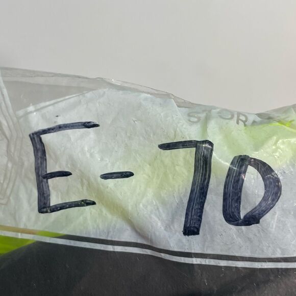 5 for $25🔥Under Armour Neon & Grey Lined Athletic Shorts Medium - Picture 8 of 8